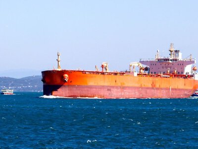 Китай скуповує нафту по всьому світу: чому Індія може залишитися без російської сировини