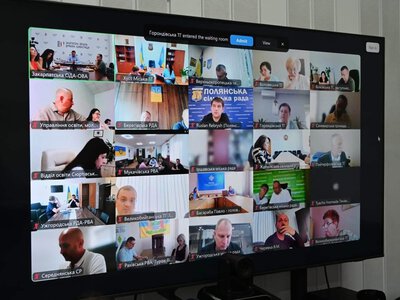 5 тисяч гривень першокласникам і безкоштовні обіди для всіх: що зміниться у школах Закарпаття з 1 вересня