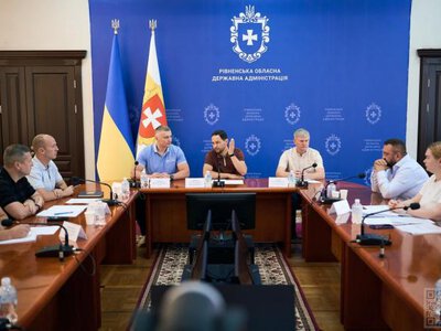 Коваль покликав представників Рівненського льонокомбінату на зустріч із митниками після протесту