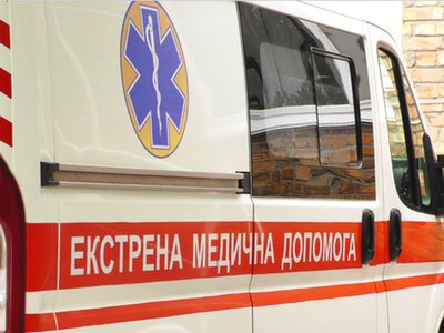 Геморагічний шок і значна кровотеча: на Ужгородщині чоловік травмувався під час роботи зі склом
