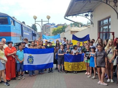 «Вільні разом»: Чернівці та Львів продовжують допомагати переселенцям з Херсонщини