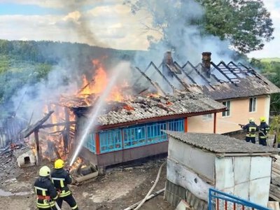Рівненський район: вогнеборці ліквідували пожежу у житловому будинку в селі Ступно