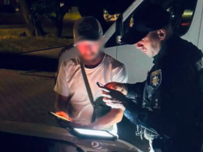Хотів «домовитися» за 500 доларів: у Рівному водій пропонував неправомірну вигоду патрульним