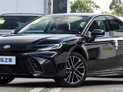 Toyota Camry 2027 вже вийшла на ринок: як змінився седан