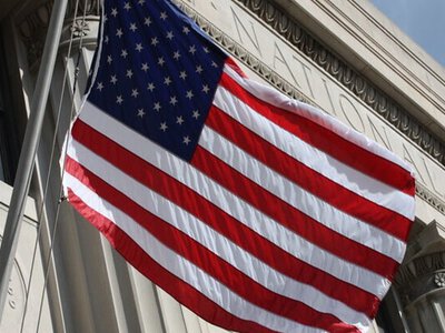 Державний борг США вперше перевищив $40 трлн