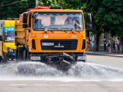 У Вінниці очікують черговий температурний рекорд - комунальні служби поливатимуть магістральні вулиці