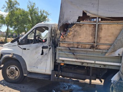 Пошкоджений автобус, автівки та будинки: у Запорізькій області внаслідок атак дронів постраждали люди (фото, відео)
