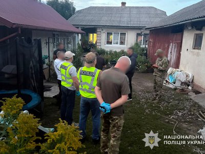 На Бережанщині біля приватного будинку вибухнула граната