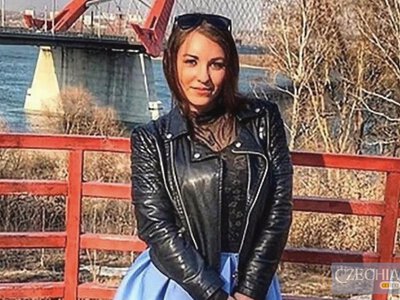 На Алтаї ведмідь витягнув 29-річну туристку з намету та вбив: напередодні вона заручилася