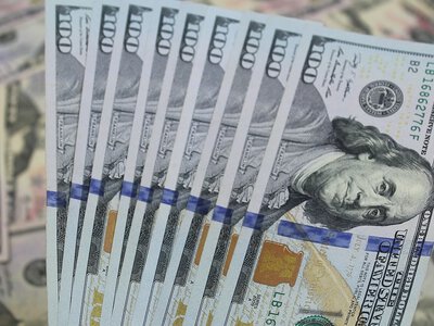 Міжбанк тримається на інтервенціях НБУ, готівковий долар вже подорожчав