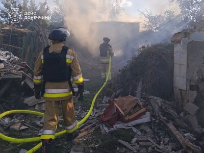  На Донеччині рятувальники за добу загасили 8 пожеж від ворожих обстрілів у Слов'янську та інших населених пунктах 