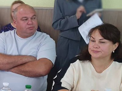 Комунальна лікарня - приватний заробіток? Як родина депутатів Слуцьких використовує майно громади Підгородного