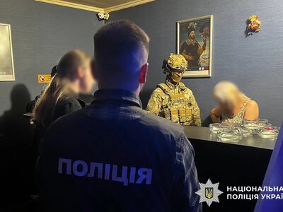 Коли пенсії замало: пенсіонерка заробила сотні тисяч гривень на підпільному казино