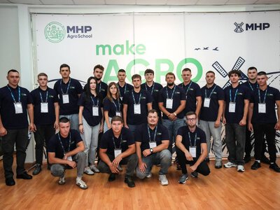 Молоді аграрії з Черкащини розвивають професійну експертизу в Agro School МХП