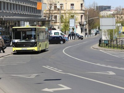 Деякі львівські автобуси тимчасово змінять маршрути