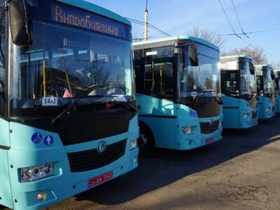 У Краматорську з 22 серпня змінять схеми руху громадського транспорту та скасують два маршрути