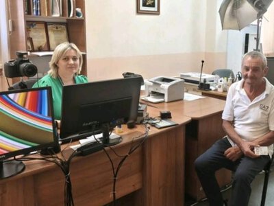 62-річний волинянин вперше отримав паспорт громадянина України