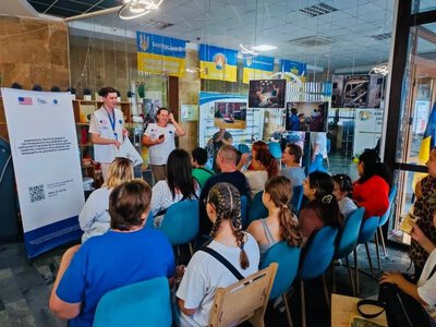Переселенці з Херсонщини обговорили емоції під час війни в Миколаєві