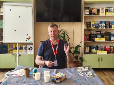 Програма «Самодопомога+» в Охтирці розвиває емоційну стійкість через творчість