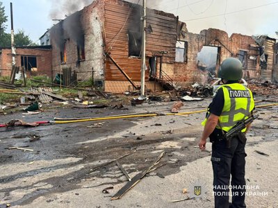 У Шосткинській громаді внаслідок влучання ворожого безпілотника у вантажівку травмовано 37-річного чоловіка
