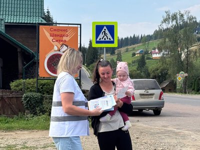 ​«Медичний спецназ» у Карпатах: у високогірному селі провели тотальні перевірки на ВІЛ, гепатити та рівень алкоголю