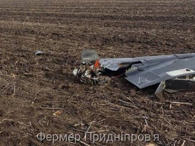 Петропавлівську громаду і Нікопольщину атакували фашистські дрони, постраждала 15-річна дитина