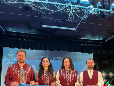 Херсонський театр відзначив День Державного Прапора України