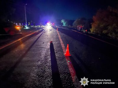 Двоє загиблих та четверо травмованих: у Рівненському районі зіткнулися мотоцикл і ВАЗ