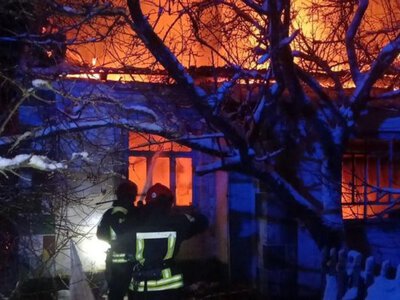 На Волині серез пожежу без житла залишилася мама з двома маленькими дітьми