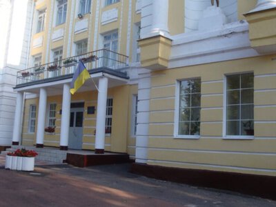 35 років тому перший у Шостці синьо-жовтий прапор замайорів на будівлі школи-ліцею
