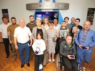 18 жителів області удостоєні Почесної відзнаки «За заслуги перед Вінниччиною»