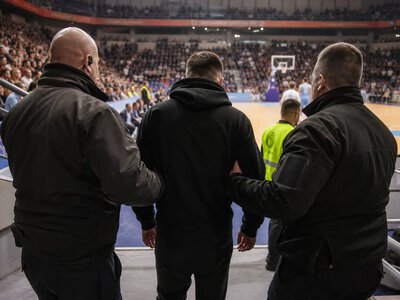 Енеса Кантера Фрідом видалили з матчу WNBA після суперечки