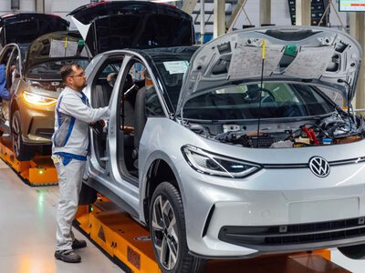 Volkswagen опинився у критичній ситуації: компанія готує масштабне скорочення витрат