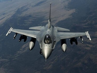 Румунія піднімала два F-16 через сигнали біля кордону
