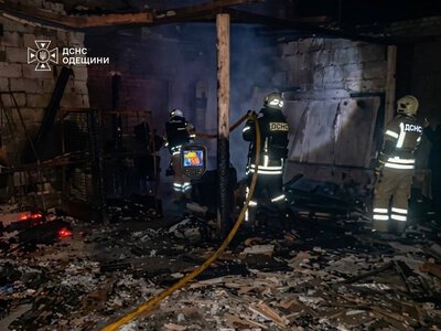 Росіяни атакували Одещину ракетами й дронами: під ударом – склади та енергетика, виникли пожежі
