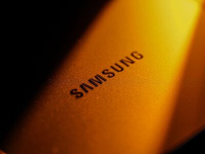 Акції Samsung впали понад ніж на 8% через розчарування інвесторів планом виплат