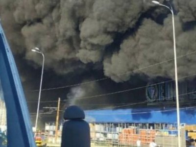 Росіяни влучили по двох Епіцентрах в Одесі: там виникли масштабні пожежі