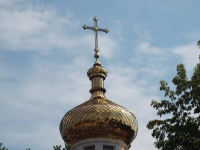 Йшов 12 рік війни: на Волині на приватній ділянці будують церкву московського патріархату