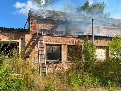 Є поранена, пошкоджені будинки та АЗС: росіяни атакували Чернігівщину дронами (Фото)