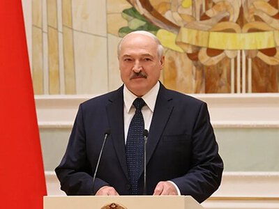 Лукашенко цинічно згадав про братні народи у привітанні України