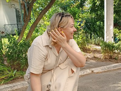 Співробітниця Гончарівки провела майстер-клас патріотичного стріт-арту у Чорноморську