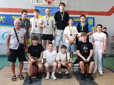 Калуські важкоатлети здобули «срібло» в командному заліку чемпіонату Івано-Франківщини