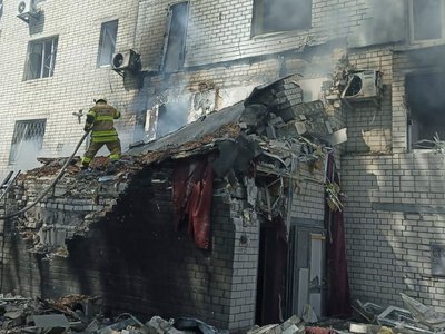 Удар дроном по будинку в Чернігові: що відомо про постраждалих