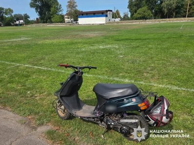 У Глобиному 15-річний водій перевернув мопед: травмувався пасажир