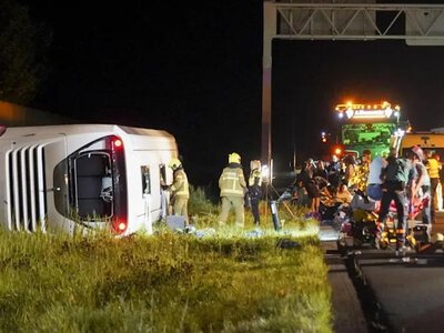 Автобус із німецькими школярами перекинувся в Нідерландах