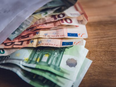 Штрафи в Україні можуть різко зрости: їх пропонують прив’язати до євро