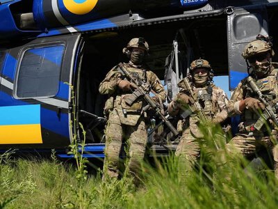 Народилися в один рік із Незалежністю: бійці ГУР Артан щемливо привітали українців