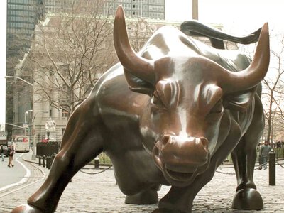 Nasdaq 100 розвернувся вгору після п’ятиденного спаду, а Bitcoin демонструє новий імпульс зростання: ринки переходять у фазу відновлення
