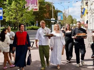 Євген Клопотенко День прапора відсвяткував у Чернігові
