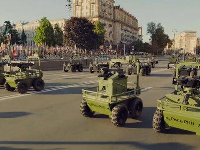 У центрі Києва пройшов парад НРК, а на Дніпрі показали морські дрони. ФОТО, ВІДЕО